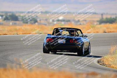 media/Sep-28-2024-Turn8 Trackdays (Sat) [[81b87d0494]]/Intermediate 2/Session 2 (Bowl Exit)/